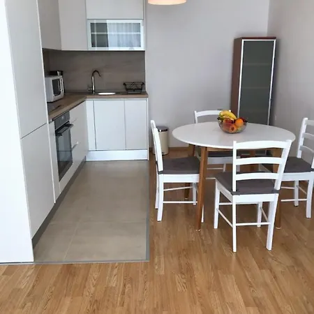 Antisa - 70 M From Beach Baska Voda