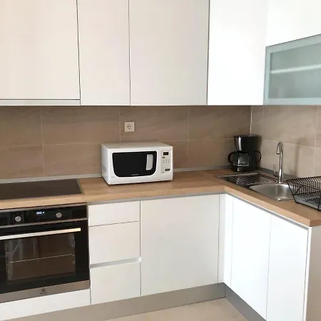 Apartment Antisa - 70 M From Beach